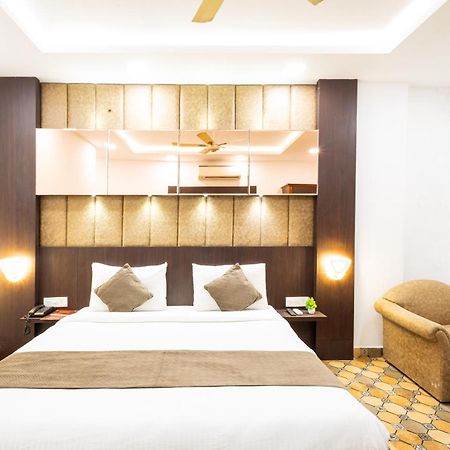 Hotel Panickers Residency - Ajmal Khan Market Near Karol Bagh Metro Delhi  Exterior photo